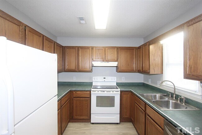 Building Photo - 5606 Split Oak Way