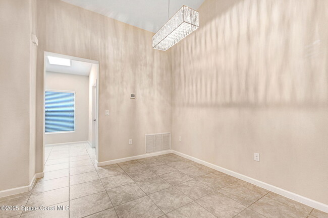 Building Photo - 4000 Harvest Cir