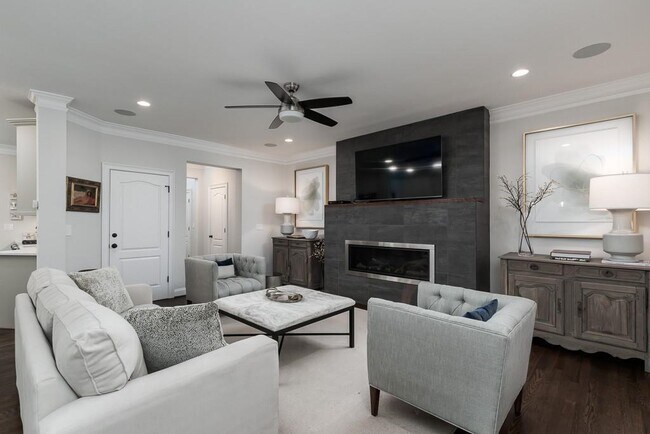 Building Photo - 2537 Oglethorpe Cir NE