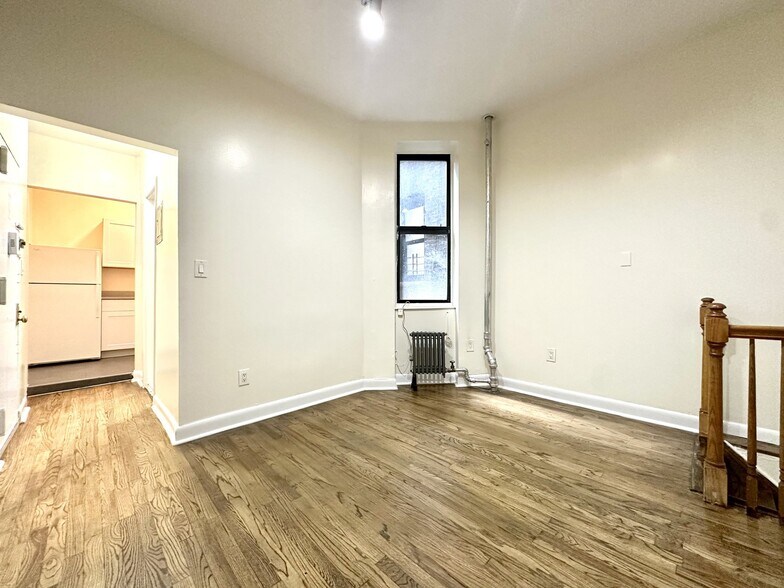 Primary Photo - 3133 Broadway