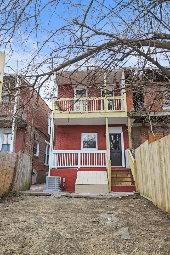 Building Photo - 2626 N 6th St
