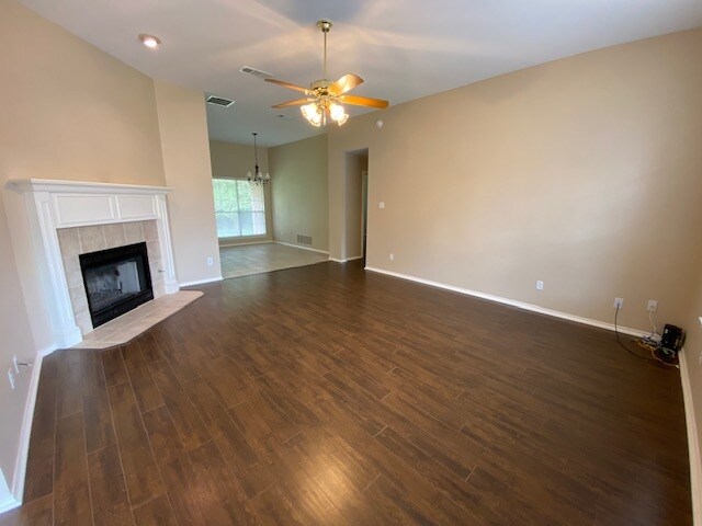 Living Room - 1115 Oak Tree Drive