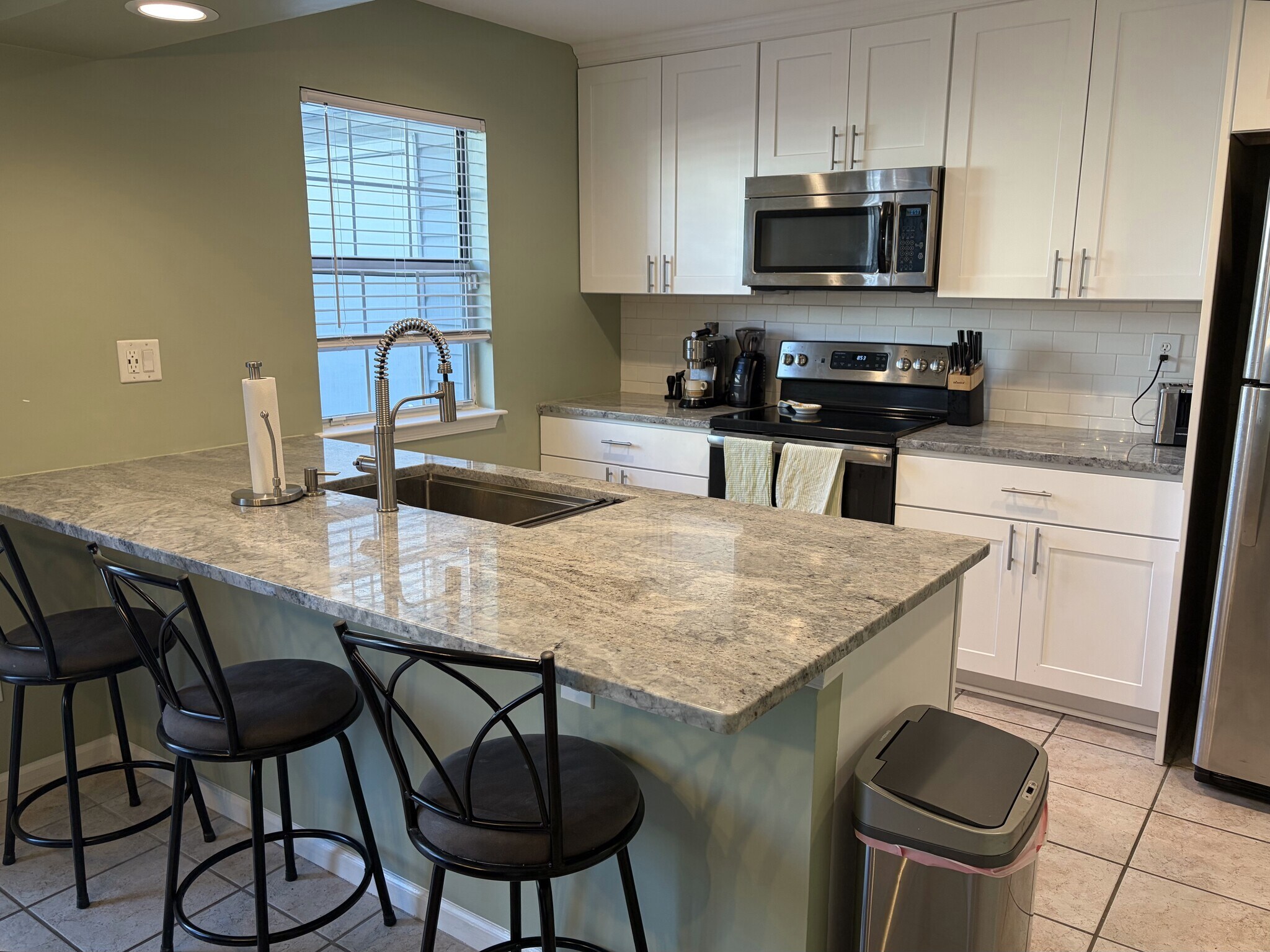 Building Photo - 4594 Genoa Cir