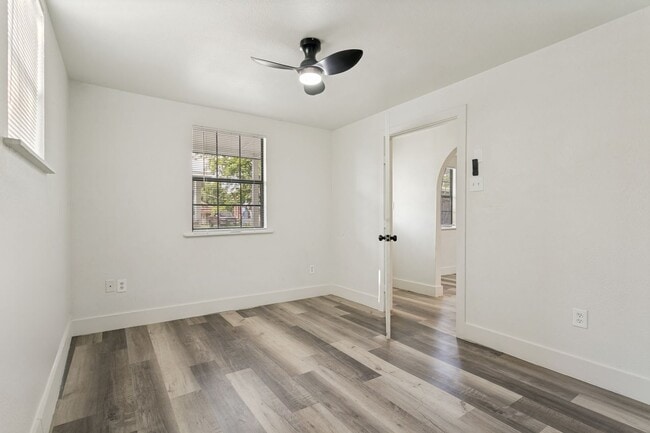 Building Photo - CHARMING 1-BEDROOM CASITA IN DENVER HEIGHTS