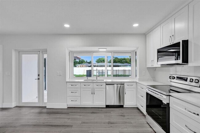 Building Photo - 5361 SW 7th St