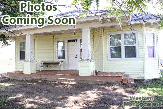 Front Yard - 4929 Hesper Rd