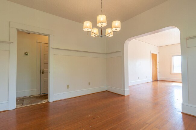 Building Photo - 5534 N Missouri Ave