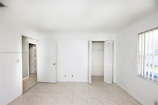 Building Photo - 2375 NW 123rd Ave