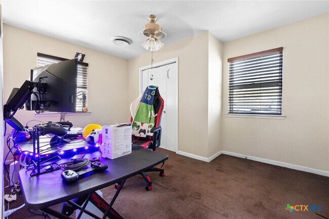 Building Photo - 1820 Gaynor Dr