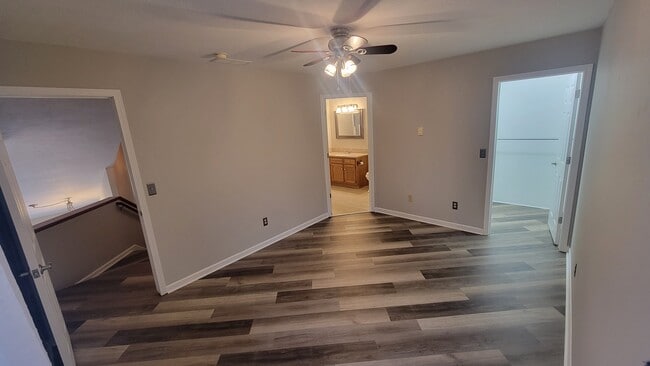 Building Photo - 615 Hilltop Terrace