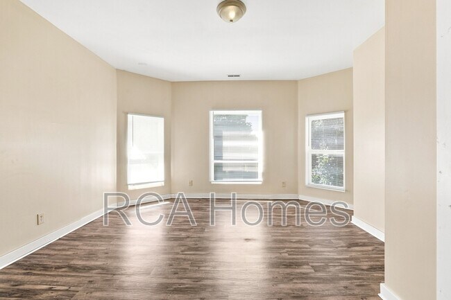 Building Photo - 1156 Fletcher Ave