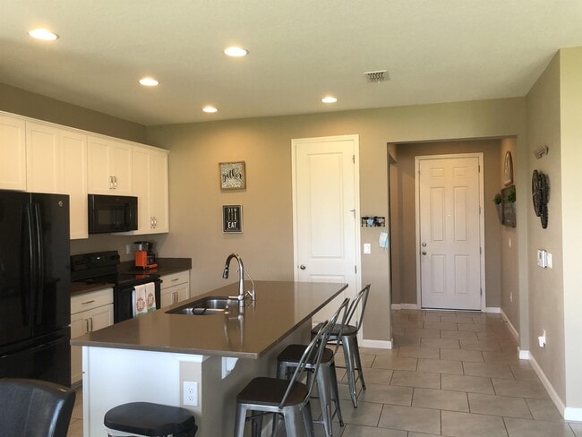 Building Photo - 234 Stonehaven Dr