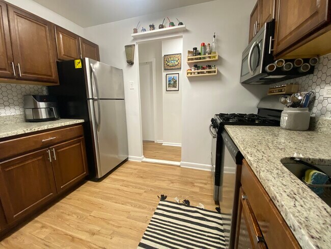 Building Photo - 5340 Holmes Run Pkwy