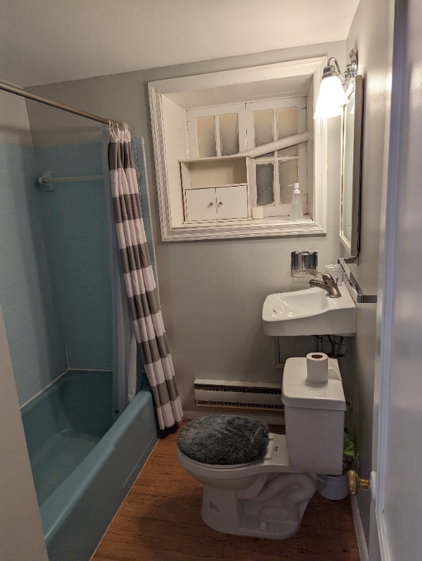 Building Photo - 101 E 33rd St