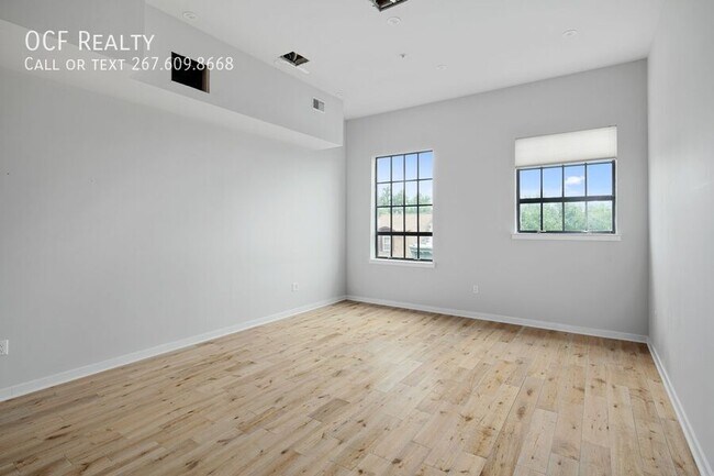 Building Photo - 412 S 13th St