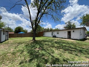 Building Photo - 9202 Silver Hill