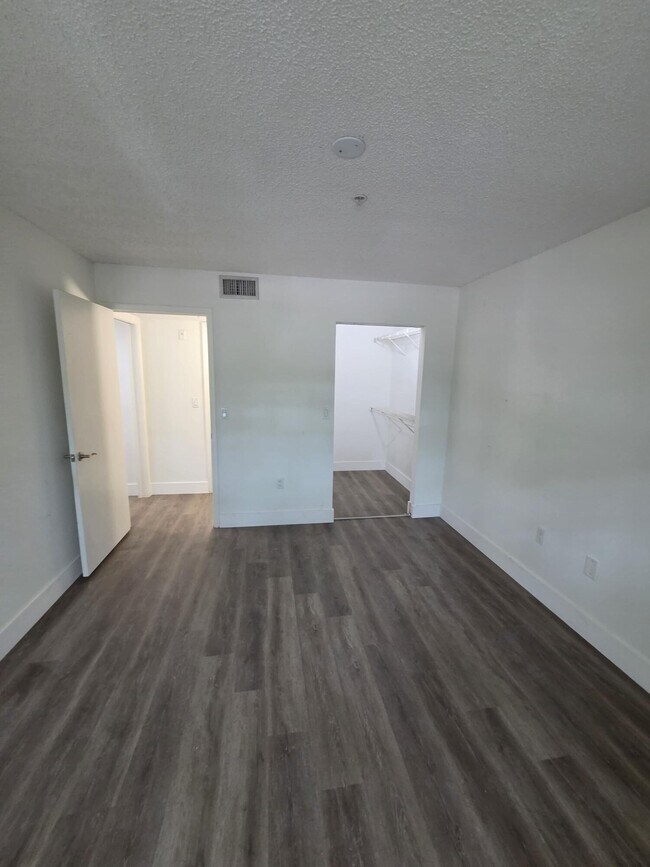 Building Photo - 12112 St.Andrews Pl