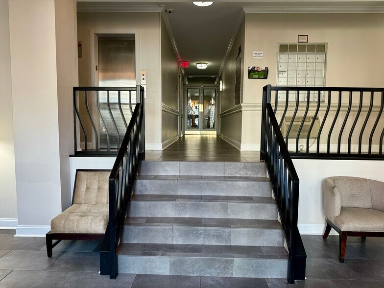 Building Photo - 2130 N St NW