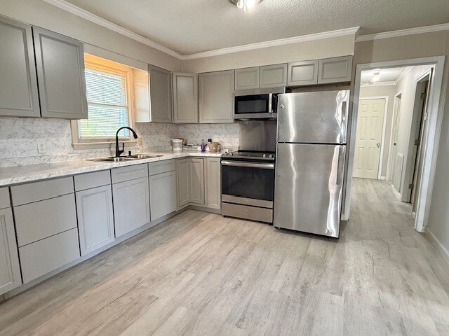 Building Photo - 677 Old Taylor Rd