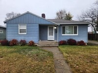 Building Photo - 1615 E Bismark Ave