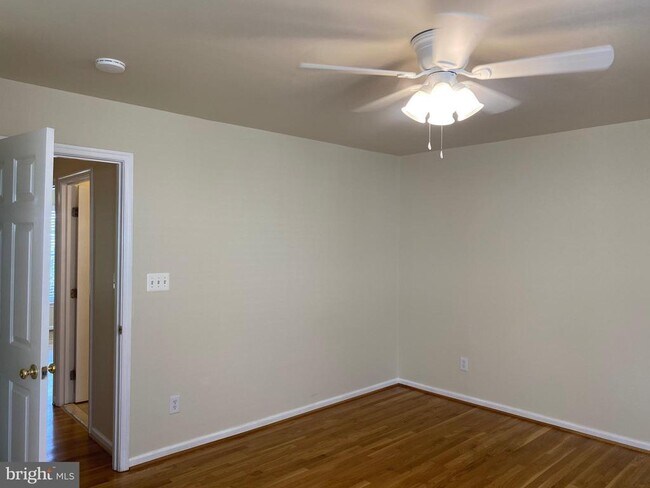Building Photo - 7049 Rogue Forest Ln