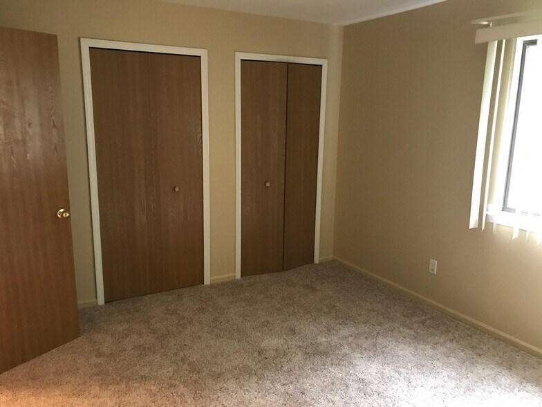 Building Photo - 42825 Lilley Pointe Dr