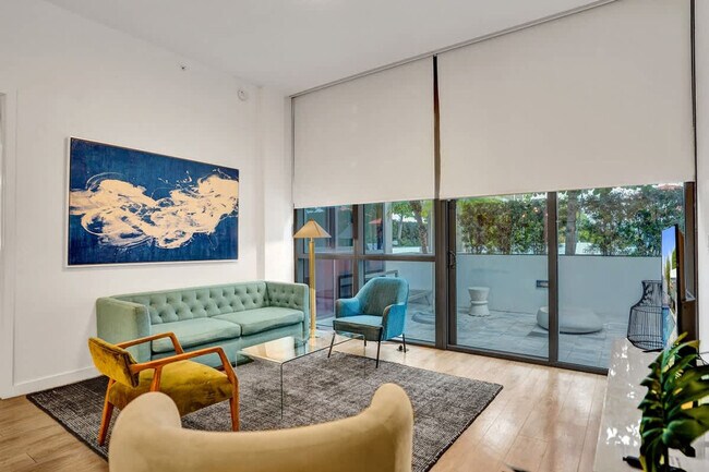 Building Photo - 1220 17th St