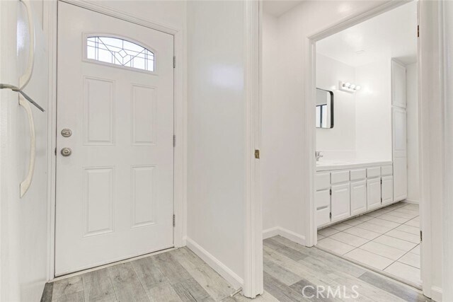 Building Photo - 6011 Bellaire Ave