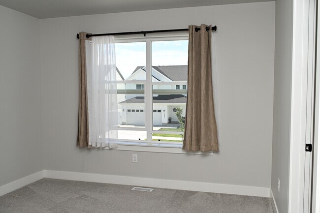 Building Photo - 1463 W 2055 S