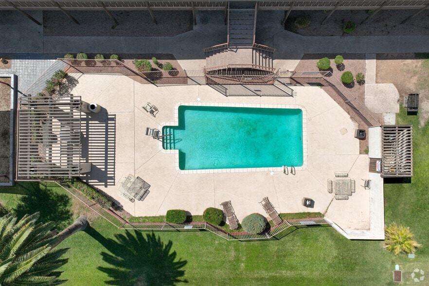 Pool - Camelback Properties
