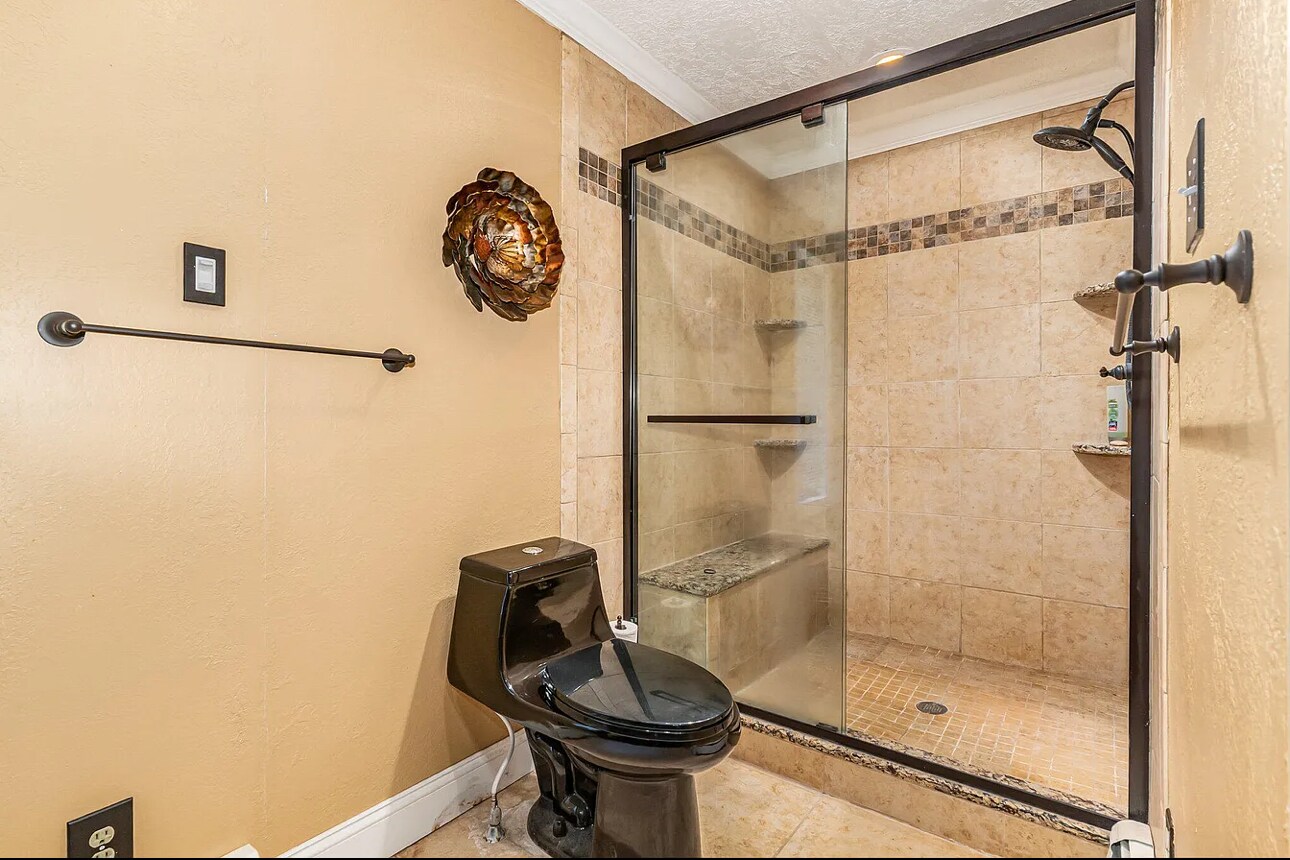 Building Photo - 10317 Slide a Ways Trl