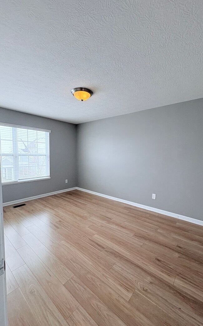 Building Photo - Charming 3 beds 2.5 bath in Blacklick!