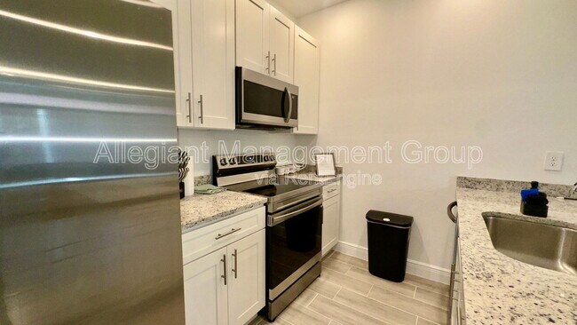 Building Photo - 1636 Cumin Dr