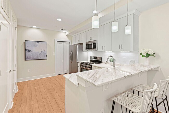 Building Photo - 2140 Wisconsin Ave NW