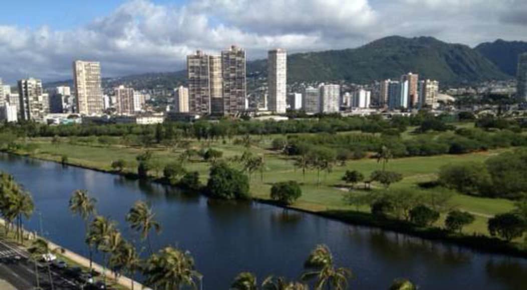 Building Photo - 2421 Ala Wai Blvd