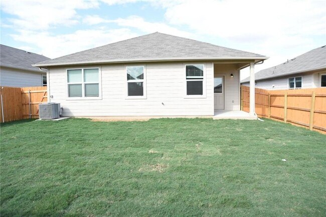Building Photo - House for lease in Georgetown