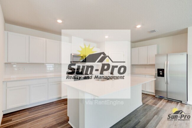 Building Photo - 4240 Acoma Dr