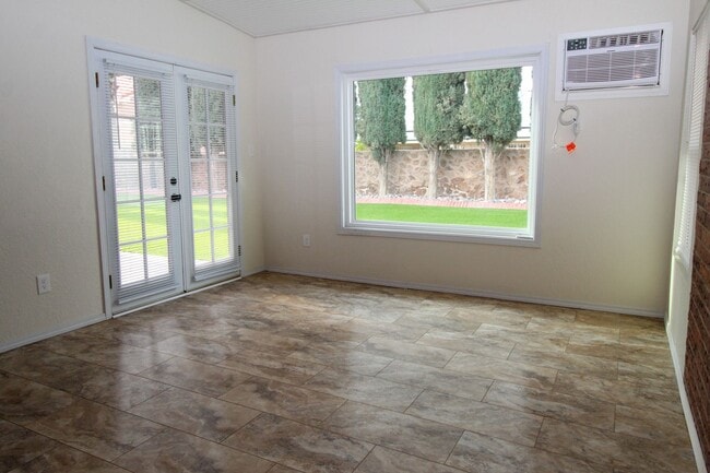 Building Photo - 1809 Pueblo Alegre Dr