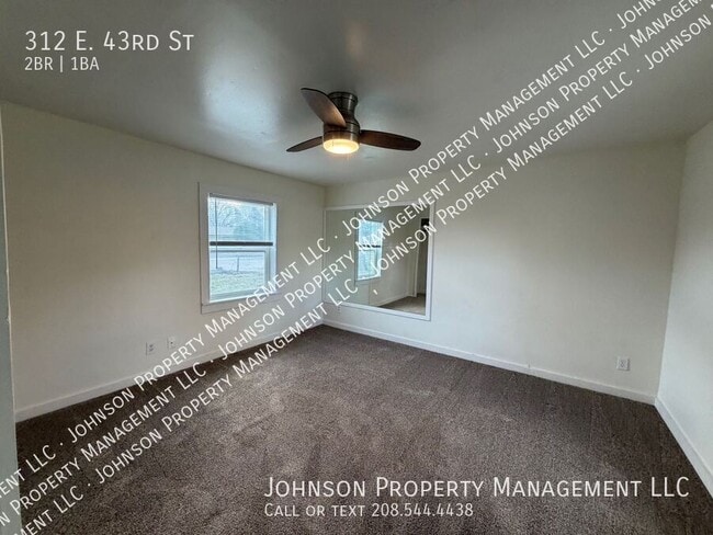 Building Photo - 312 E 43rd St