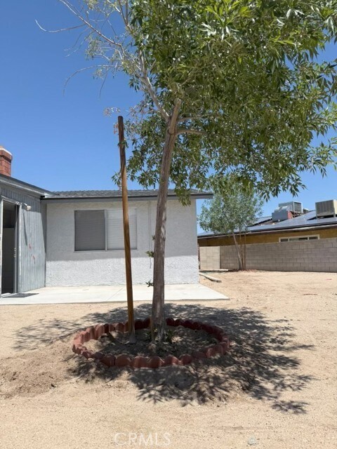 Building Photo - 936 Pinion Dr