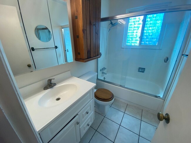 Building Photo - Nice 3 Bedroom Home in South Aurora