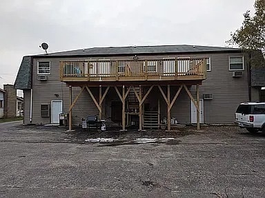 Building Photo - 1725 N Farnsworth Ave