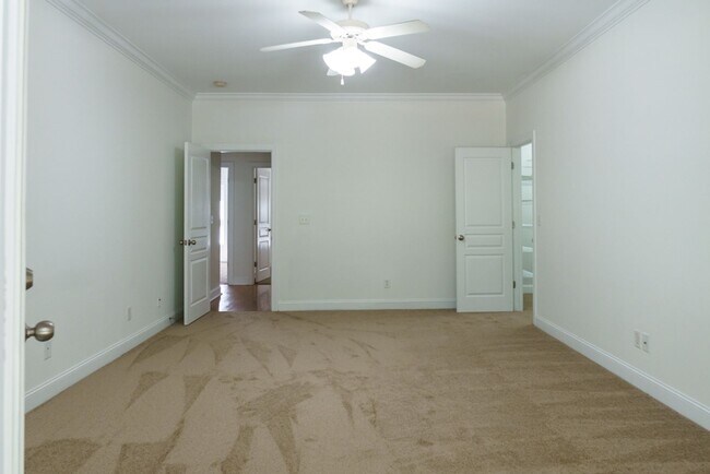 Building Photo - 49 Thomas Sumter St