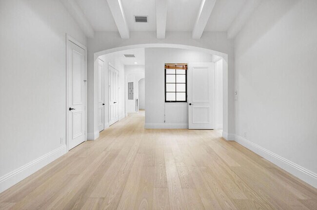 Building Photo - 17662 Circle Pond Ct