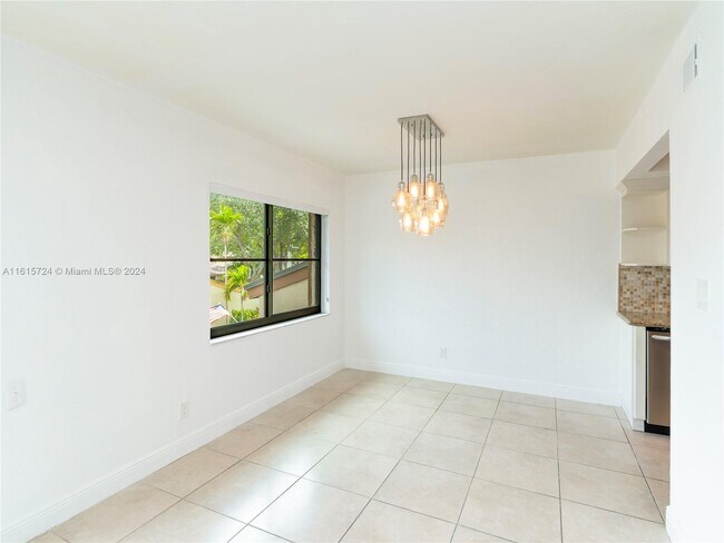 Building Photo - 11549 SW 109th Rd