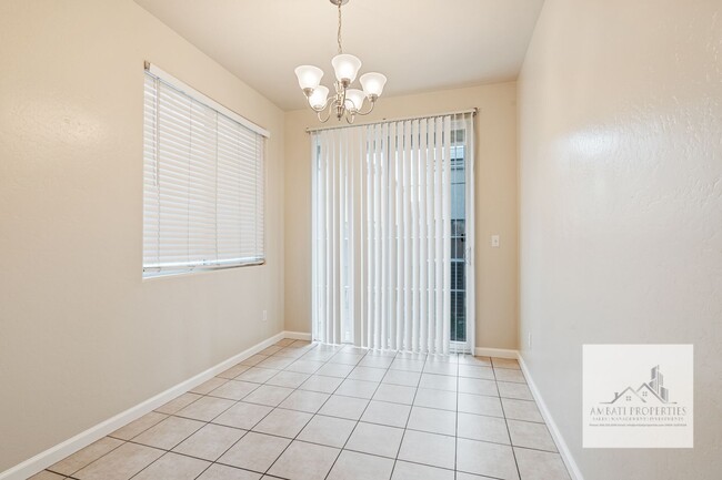 Building Photo - Spacious Two Story Home in Prime Northwest Fresno Location!