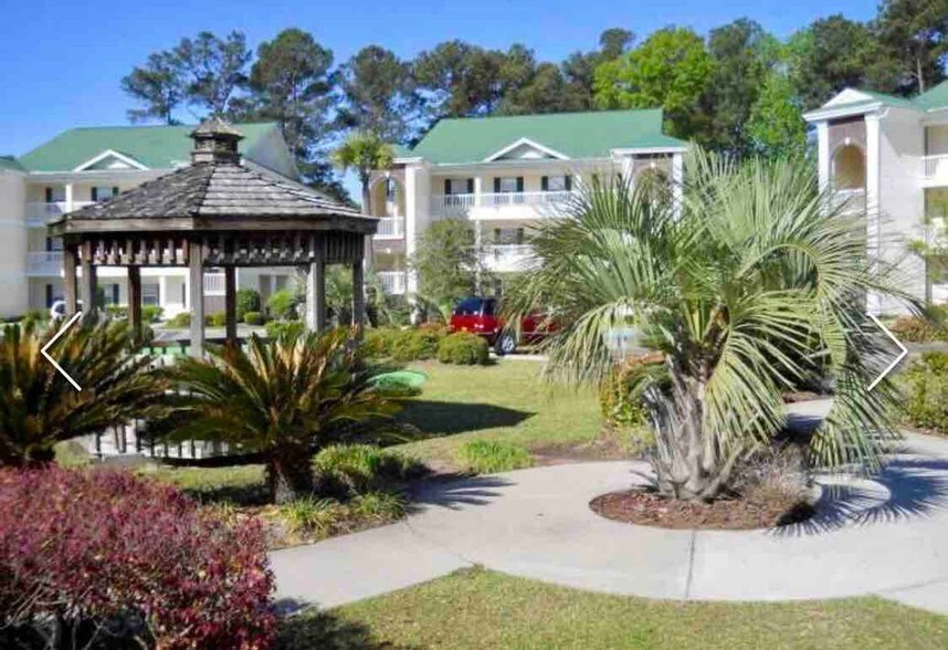 Building Photo - 1294 River Oaks Dr