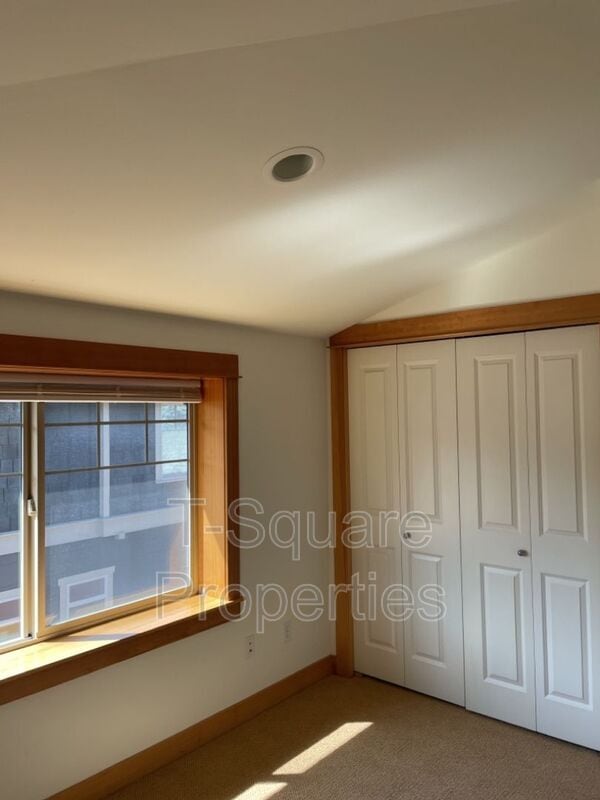 Building Photo - 3629 36th Ave S