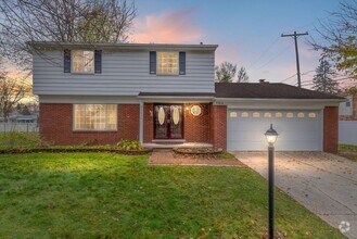 Building Photo - 23834 King Dr