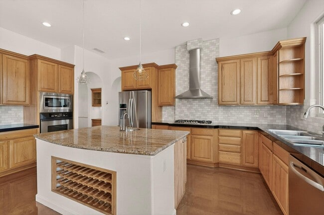 Building Photo - 2201 Rozinante Ct NW
